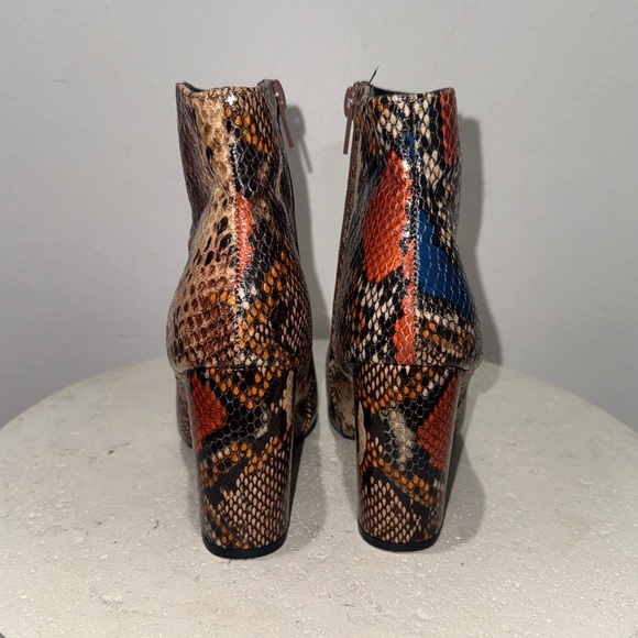 Bamboo Snakeskin Print Booties - Picture 5 of 7